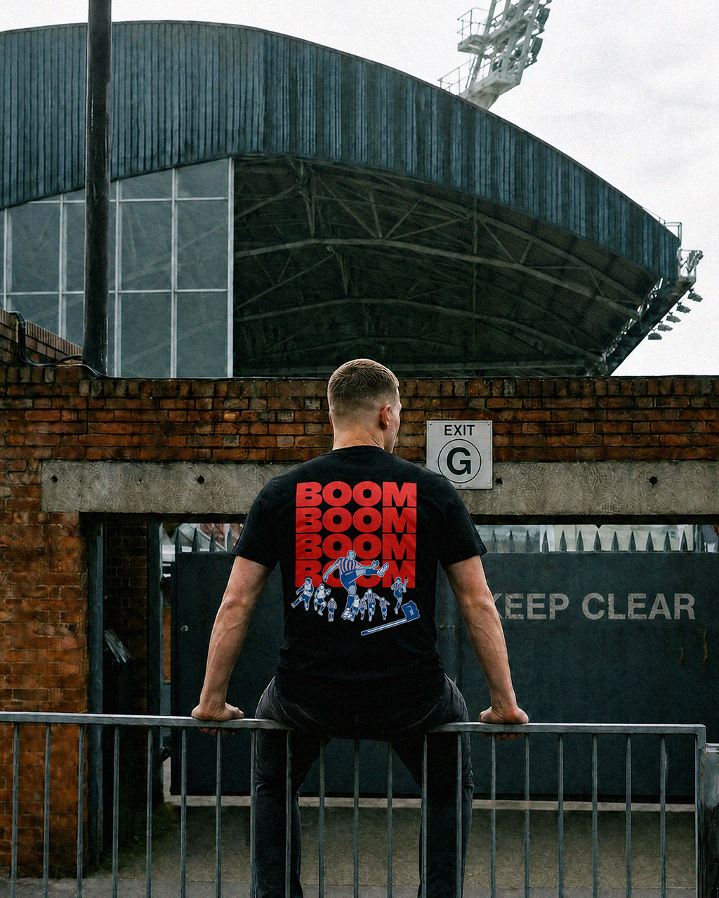 ONE NIGHT IN LEIPZIG TEE BLACK